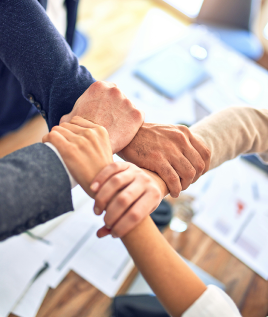 CertifExpert travaille main dans la main avec vous pour adapter ses prestations Qualiopi à vos besoins, enjeux et contraintes budgétaires.